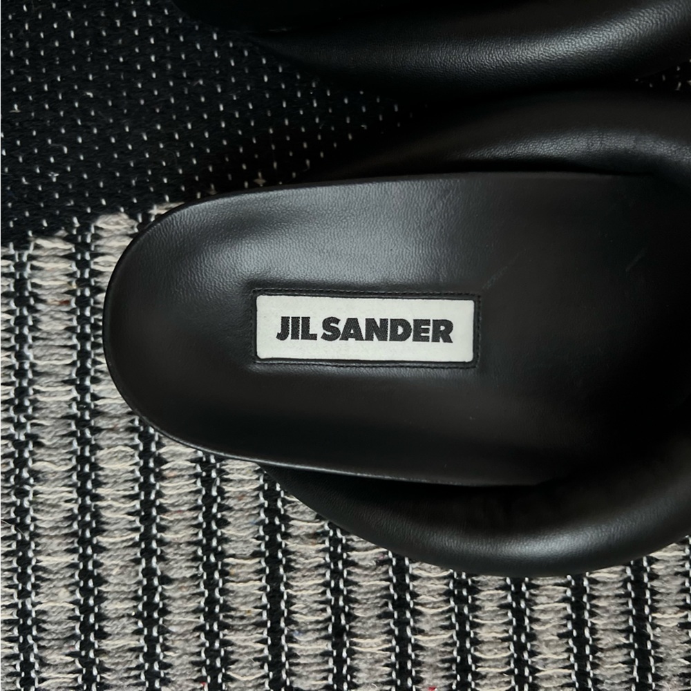 Jil Sander Thong Padded Sandal in Black - Picture 10 of 16